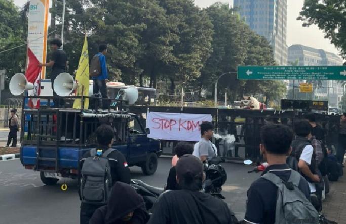 Aliansi Cipayung DKI Jakarta Demo di Istana dan Kementerian Koperasi, Desak Pembubaran KDMP