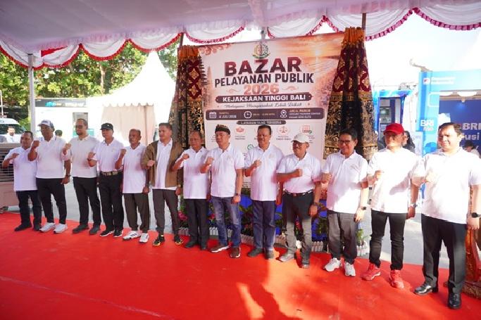 Kejaksaan Hadir Melayani, Kajati Bali Buka Bazaar Pelayanan Publik 2026