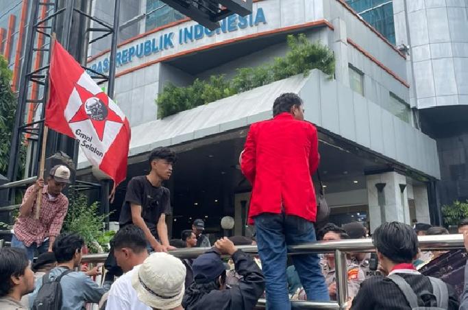 DPD GMNI dan PMII Jakarta Laporkan Dugaan Penyimpangan Program KDMP Rp59,23 Triliun ke KPK