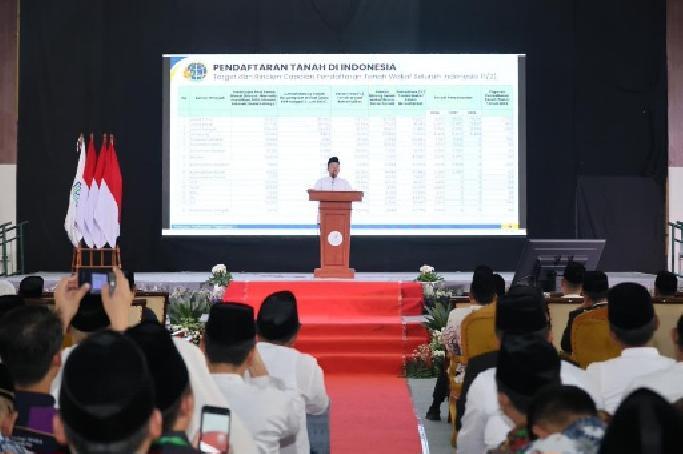 Sertipikasi Tanah Wakaf Melonjak 206 Persen, Menteri Nusron Ingatkan Ancaman Sengketa di Kawasan PSN