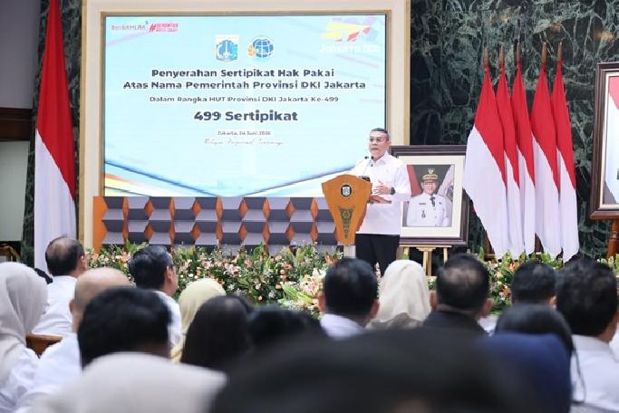 HUT ke-499 DKI Jakarta, Wamen ATR/BPN Serahkan 499 Sertipikat Aset Pemprov Bernilai Rp22,25 Triliun